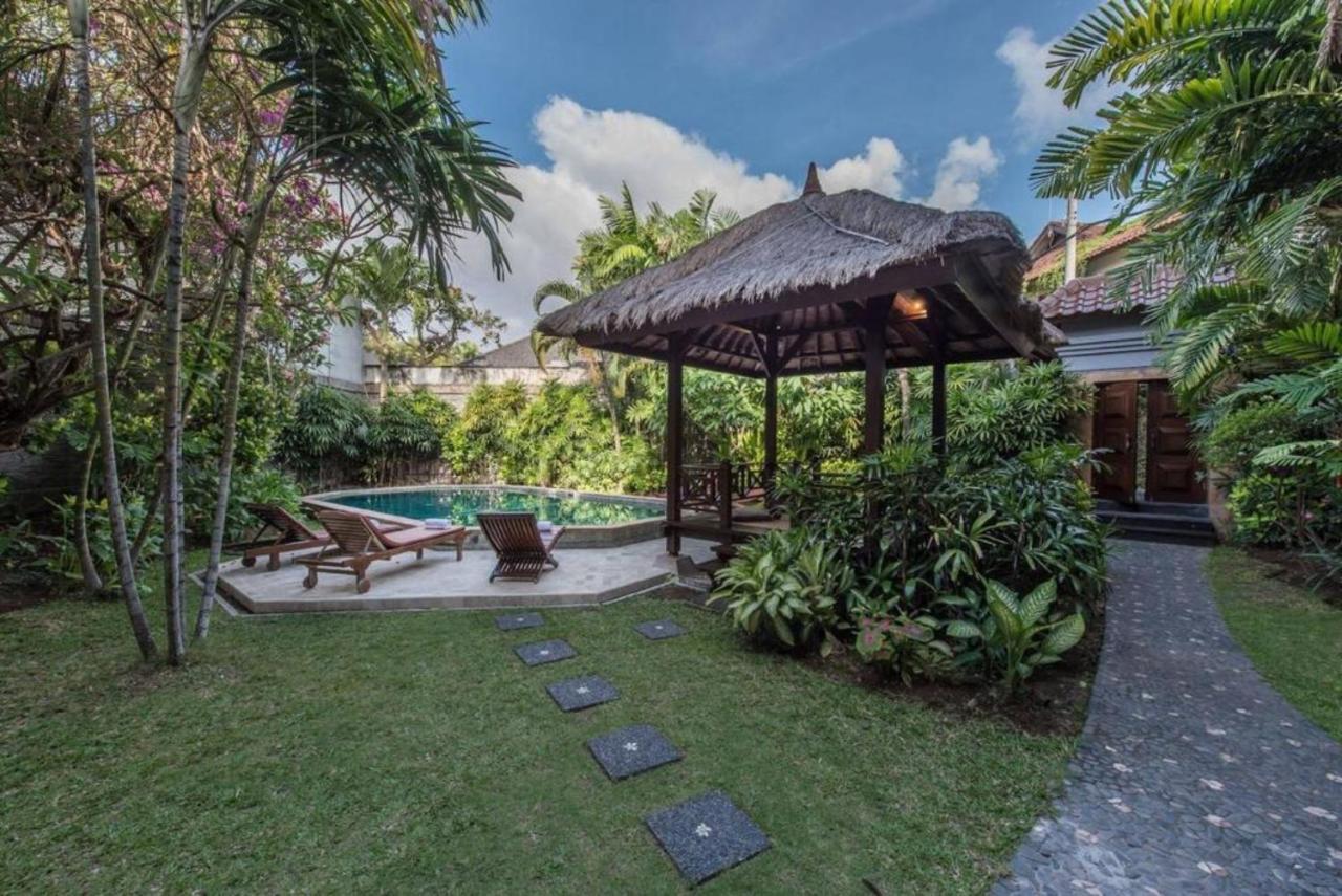 New Daria Villas Seminyak Zewnętrze zdjęcie